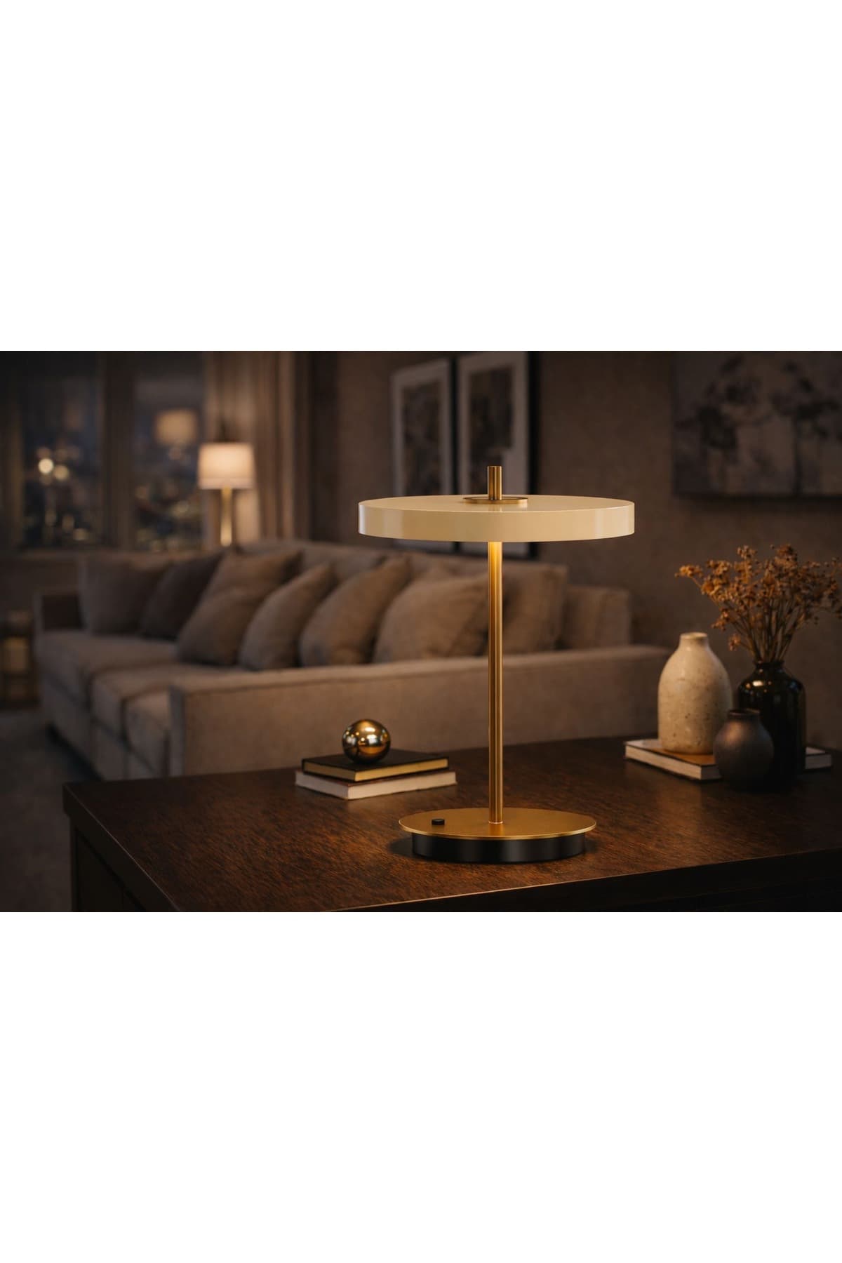 Modern Gold Metal Masa Lambası | 40 cm | Minimal Şık Tasarım |